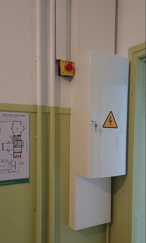 Installation électrique panneau photovoltaïque Petit-Couron